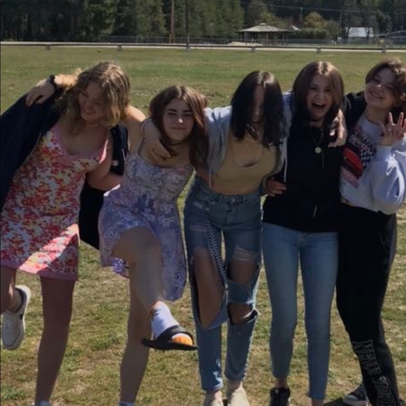 Meet your Posher, Jaia - Picture 3 of 3